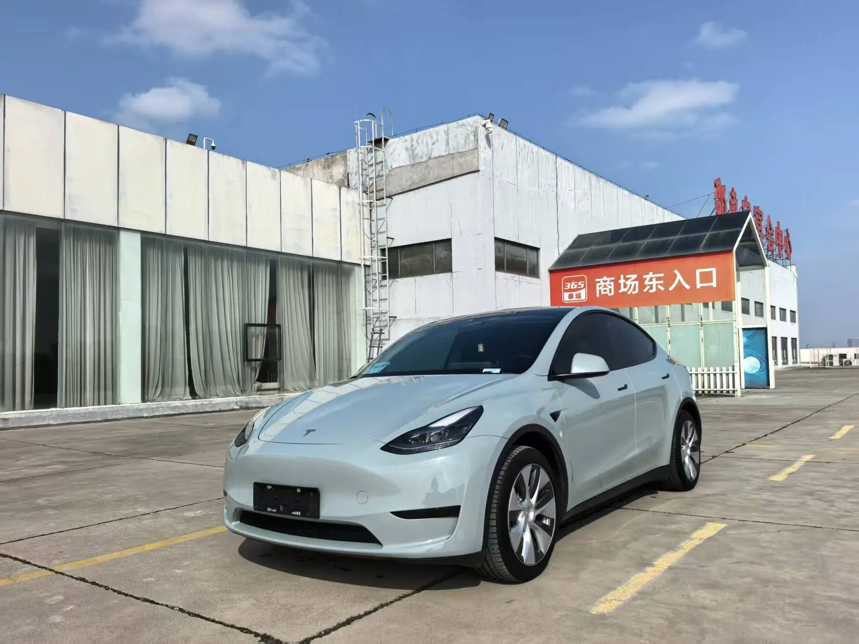 Tesla Model Y  из Китая