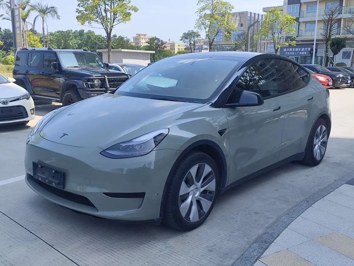 Tesla Model Y  из Китая