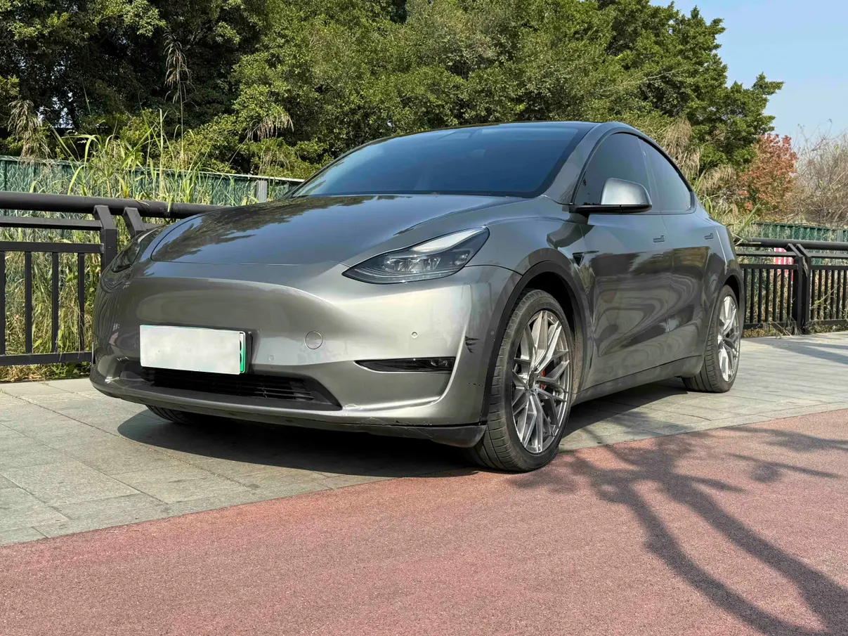 Tesla Model Y  из Китая