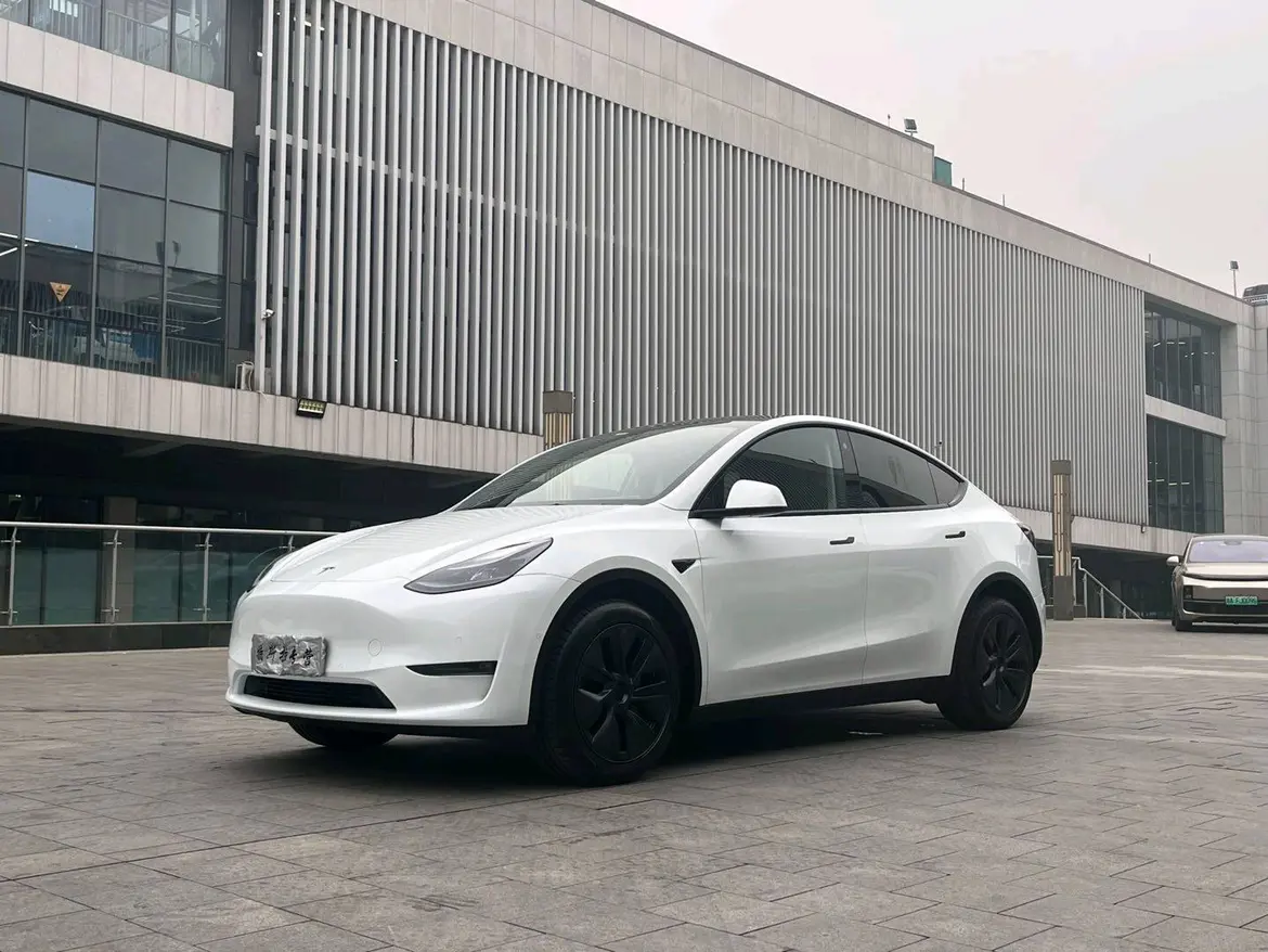 Tesla Model Y  из Китая