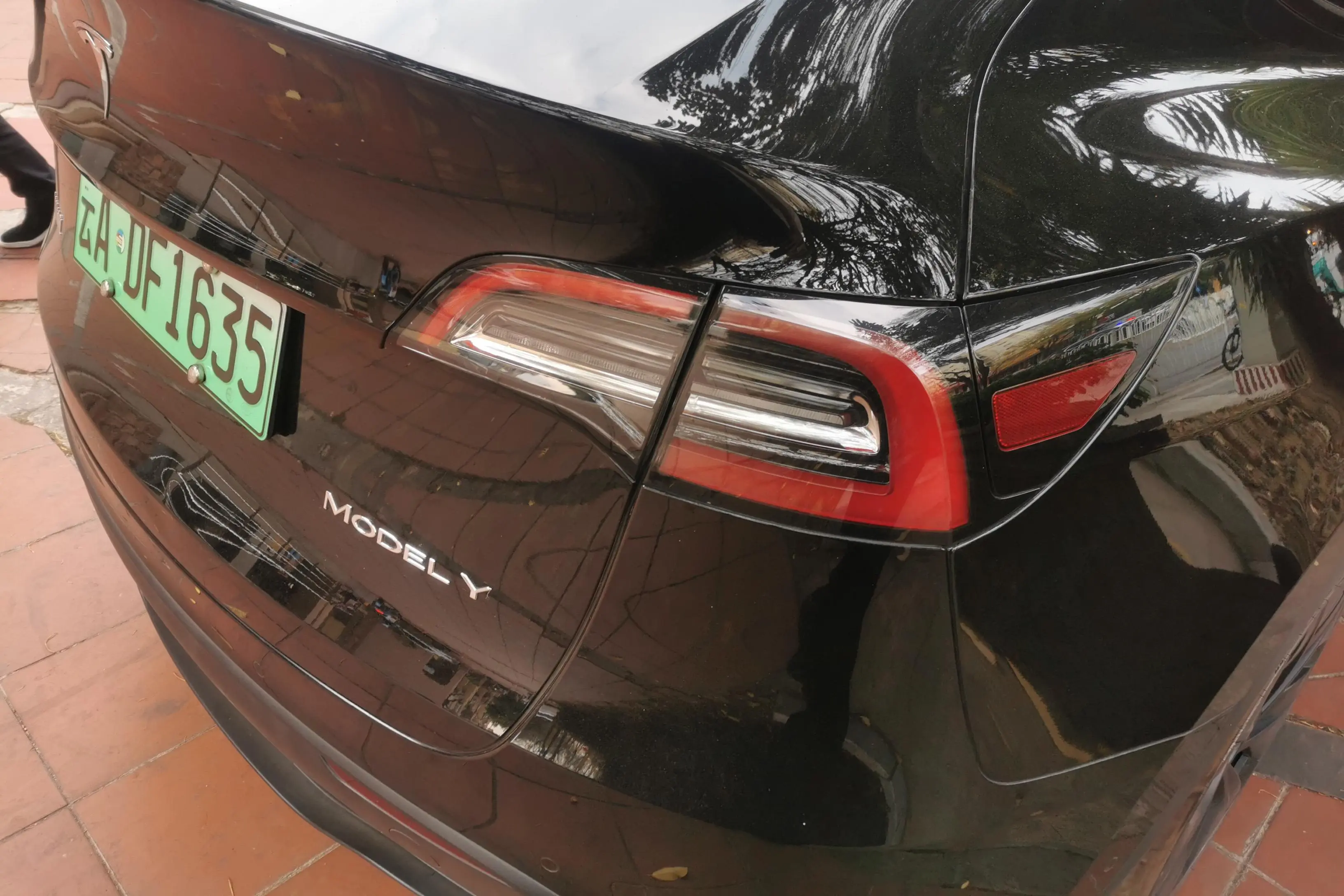 Tesla Model Y  из Китая