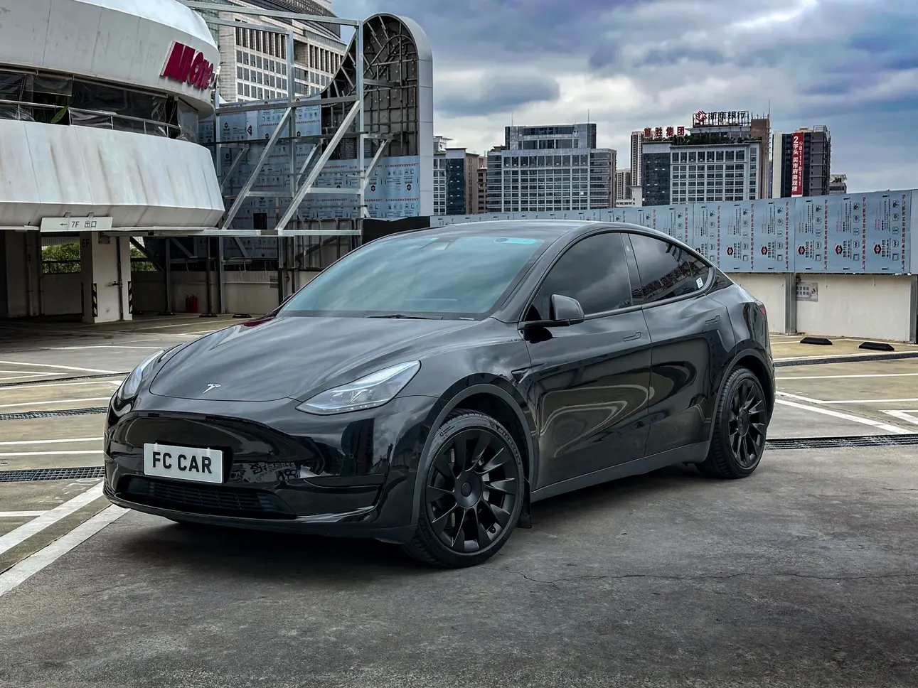 Tesla Model Y  из Китая