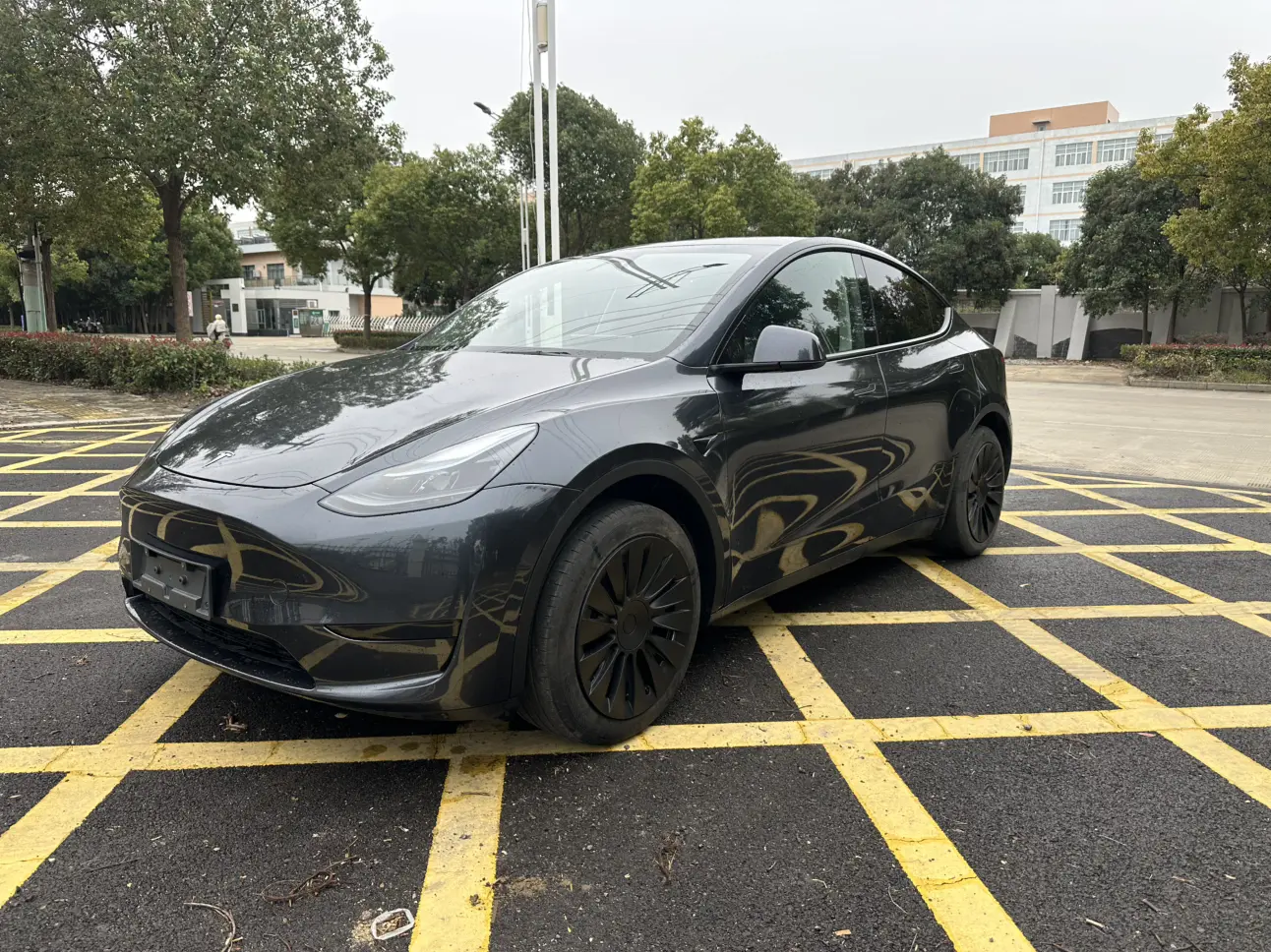Tesla Model Y  из Китая