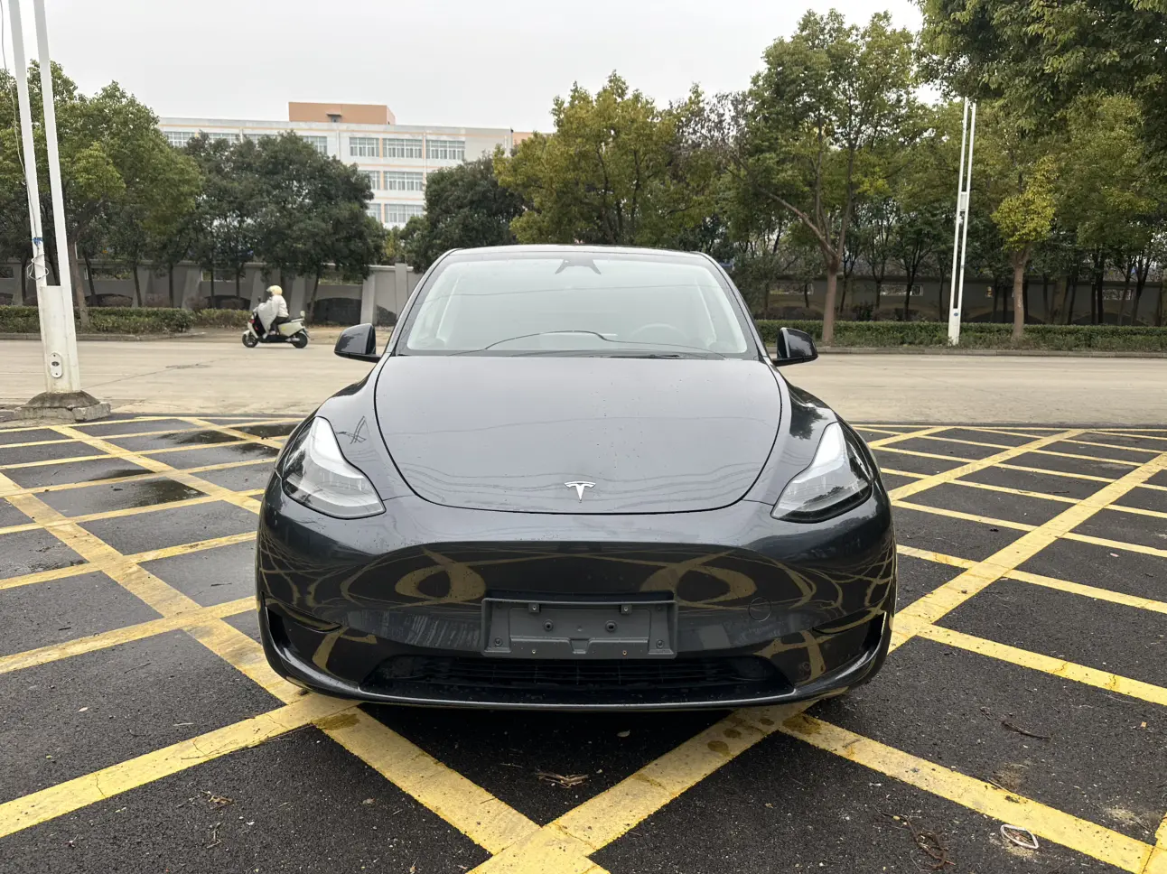 Tesla Model Y  из Китая