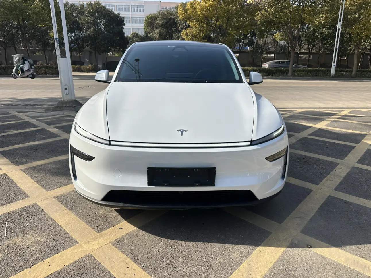 Tesla Model Y  из Китая