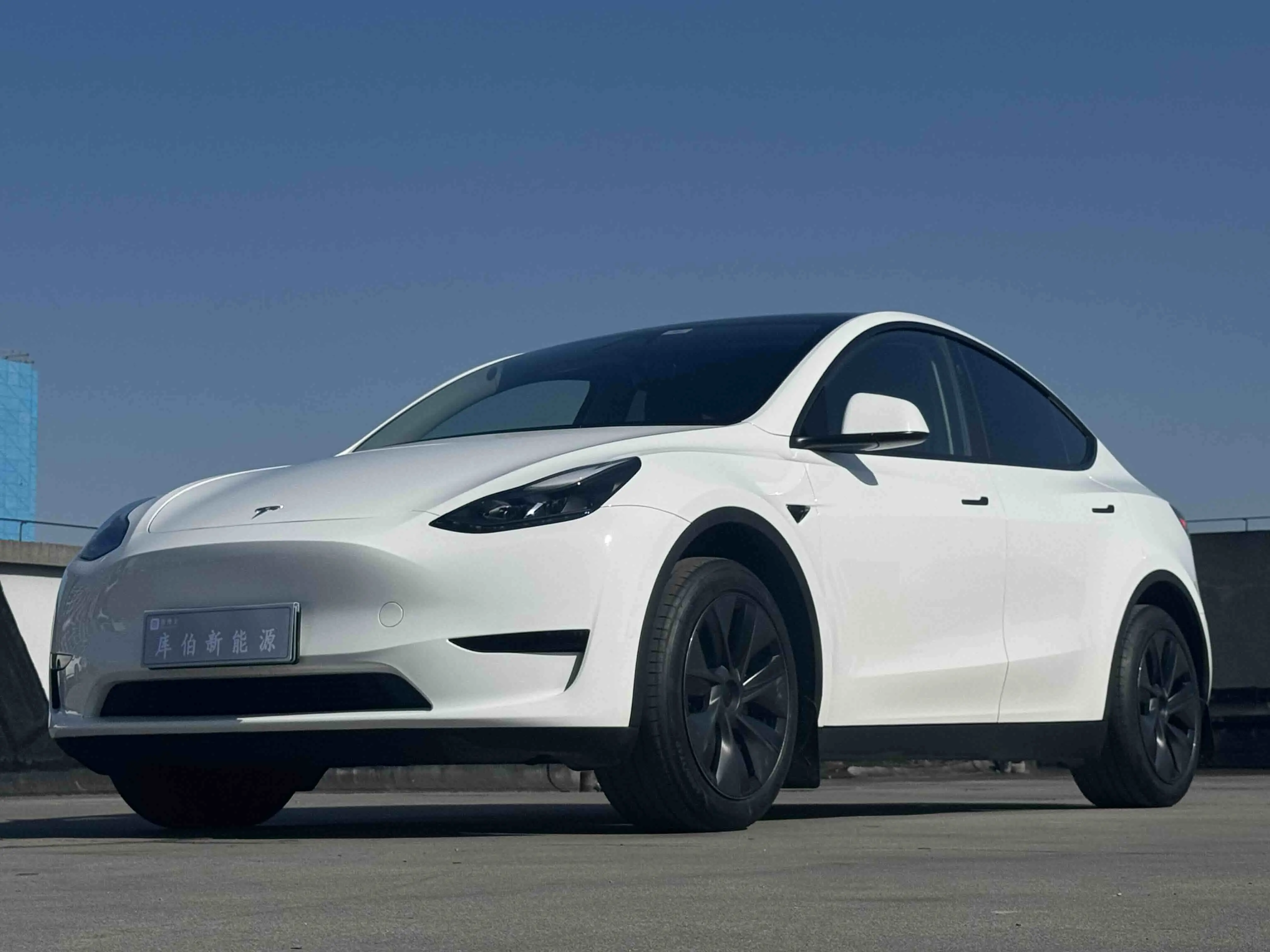 Tesla Model Y  из Китая