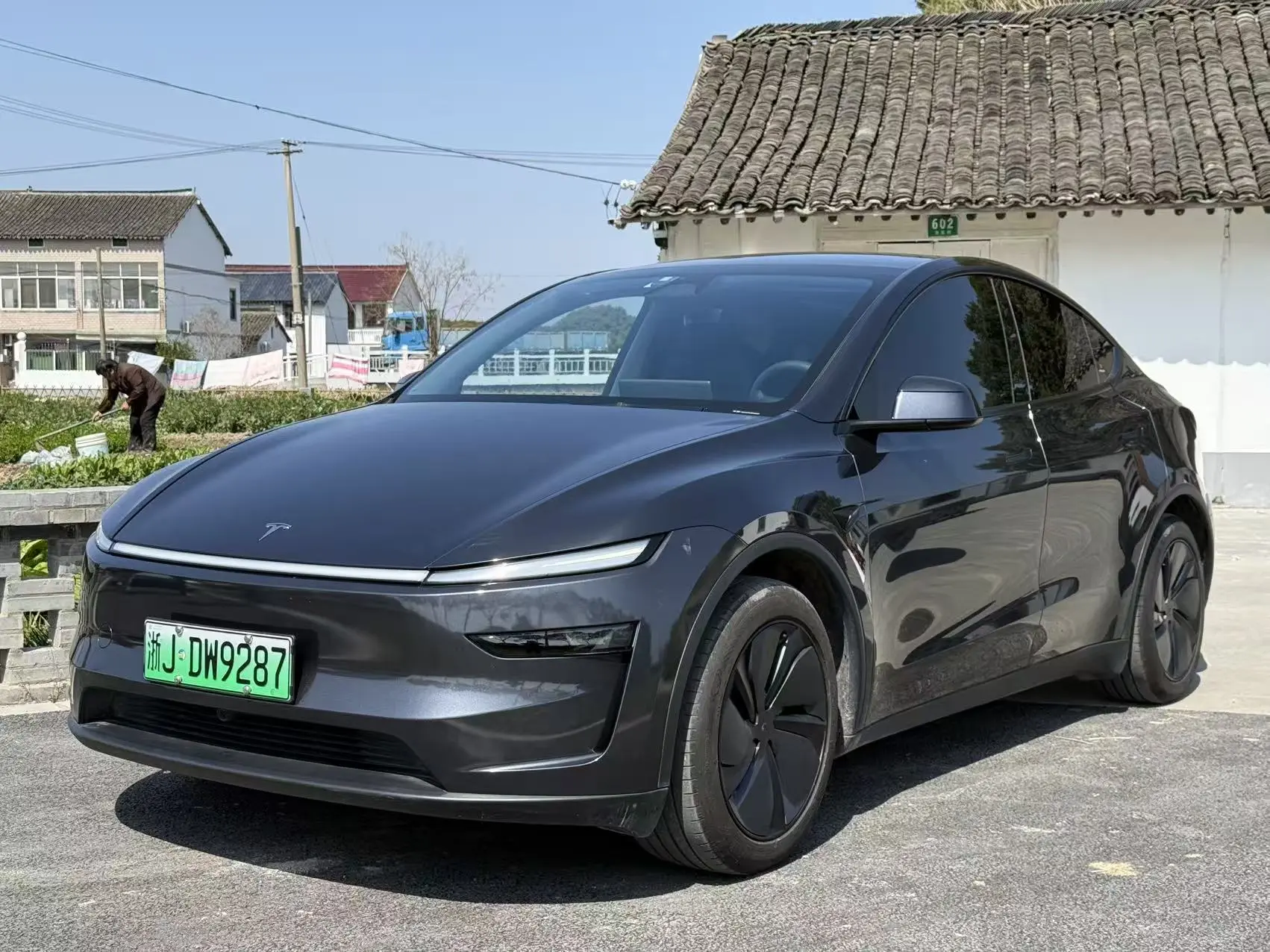 Tesla Model Y  из Китая