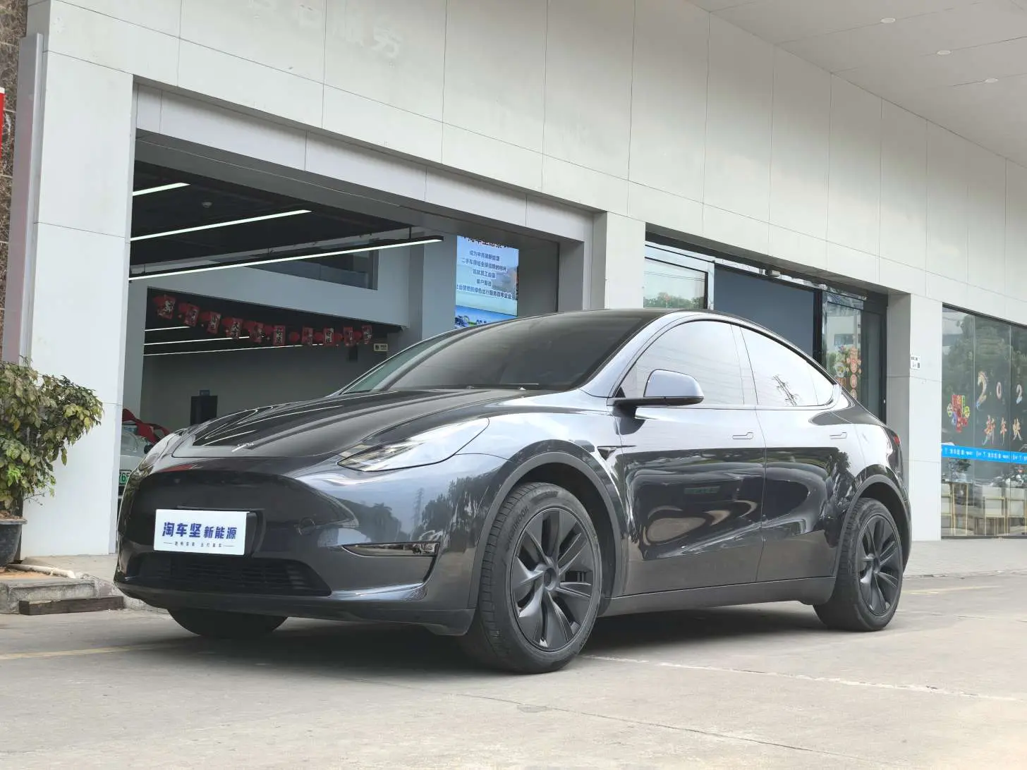 Tesla Model Y  из Китая