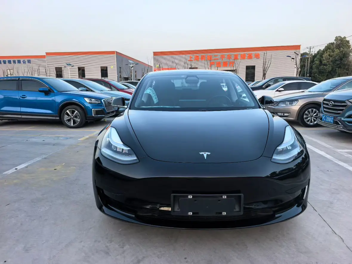 Tesla Model 3  из Китая