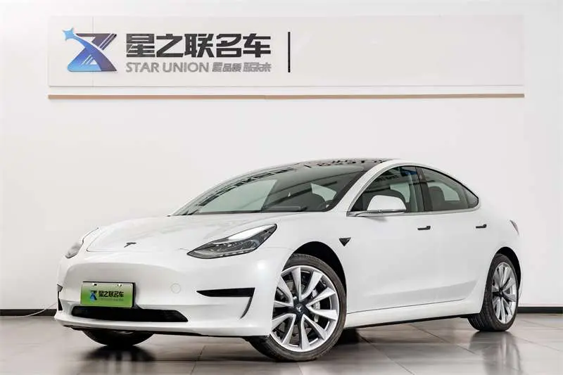 Tesla Model 3  из Китая