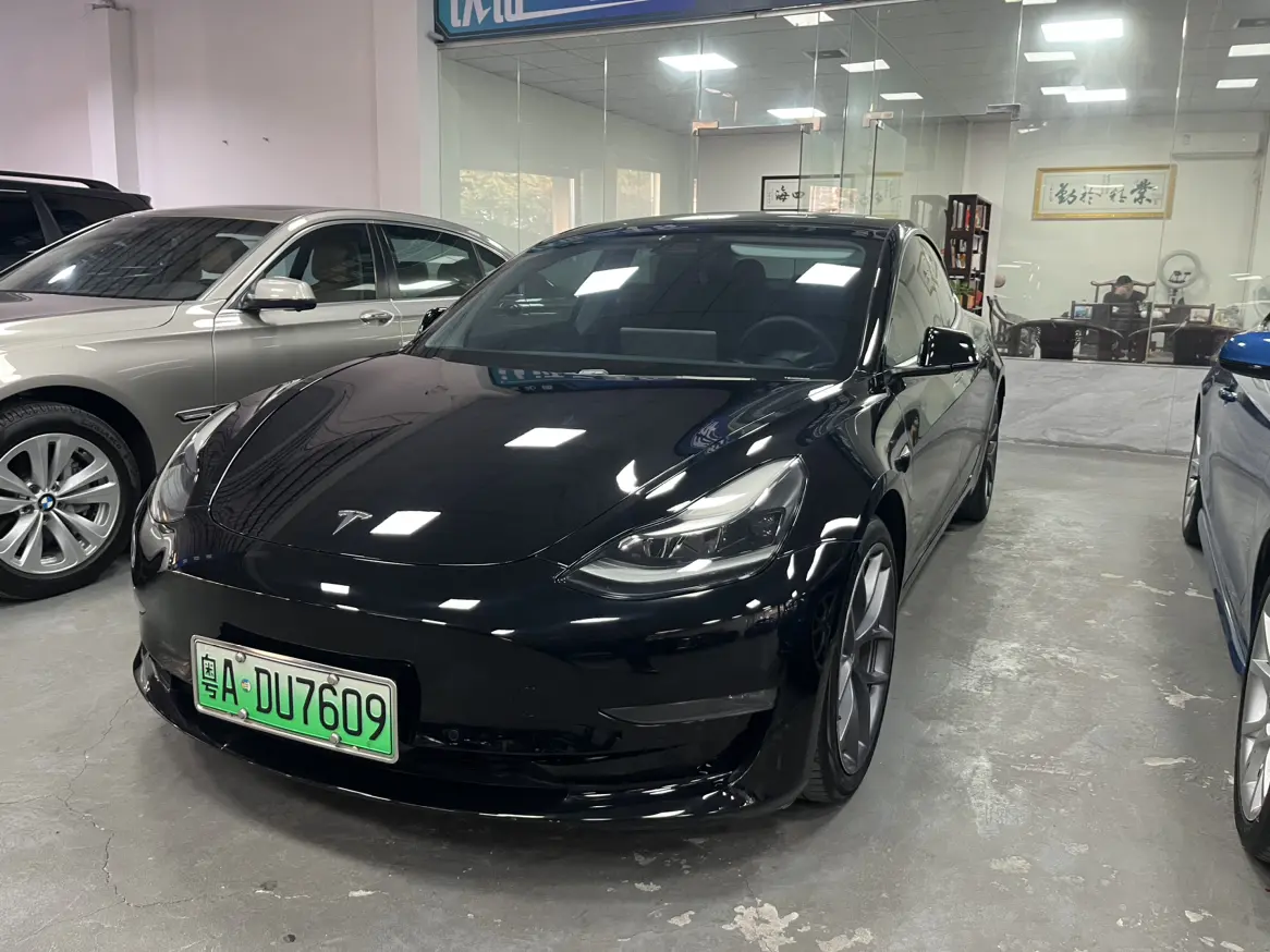 Tesla Model 3  из Китая