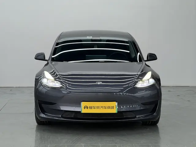 Tesla Model 3  из Китая