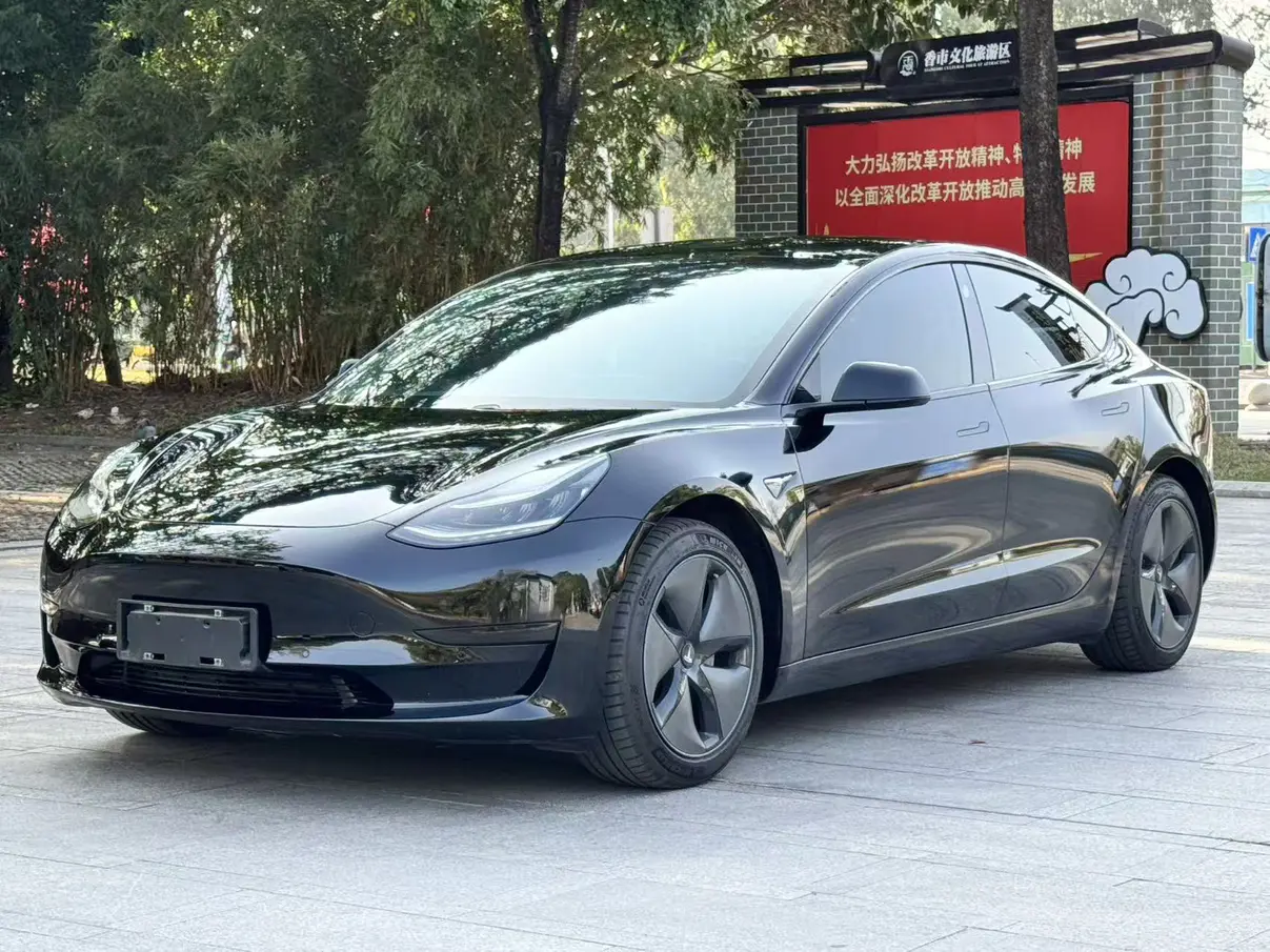Tesla Model 3  из Китая