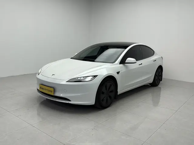 Tesla Model 3  из Китая