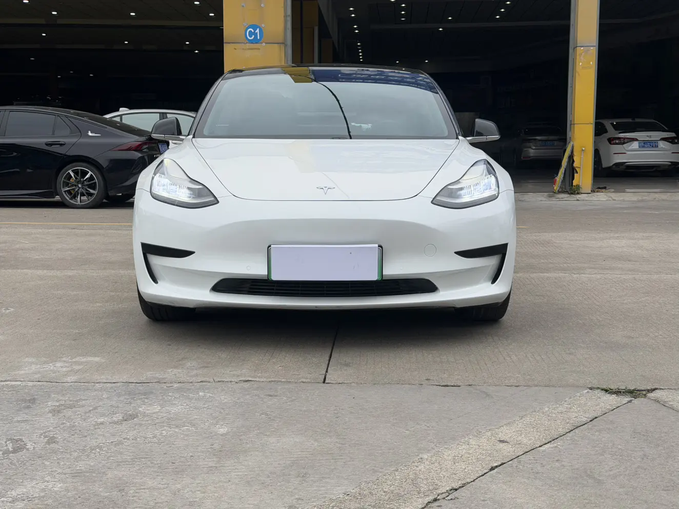 Tesla Model 3  из Китая