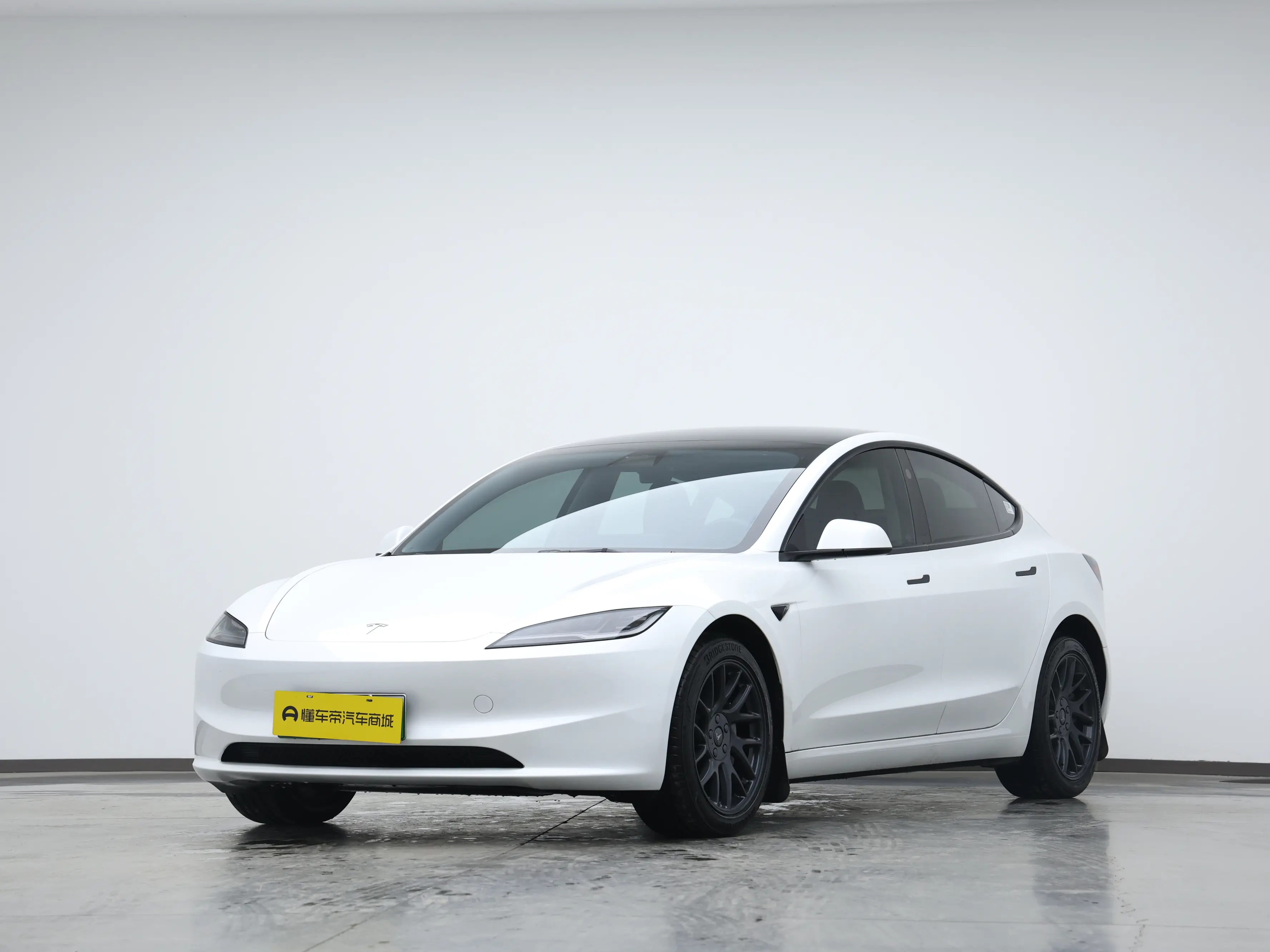 Tesla Model 3  из Китая