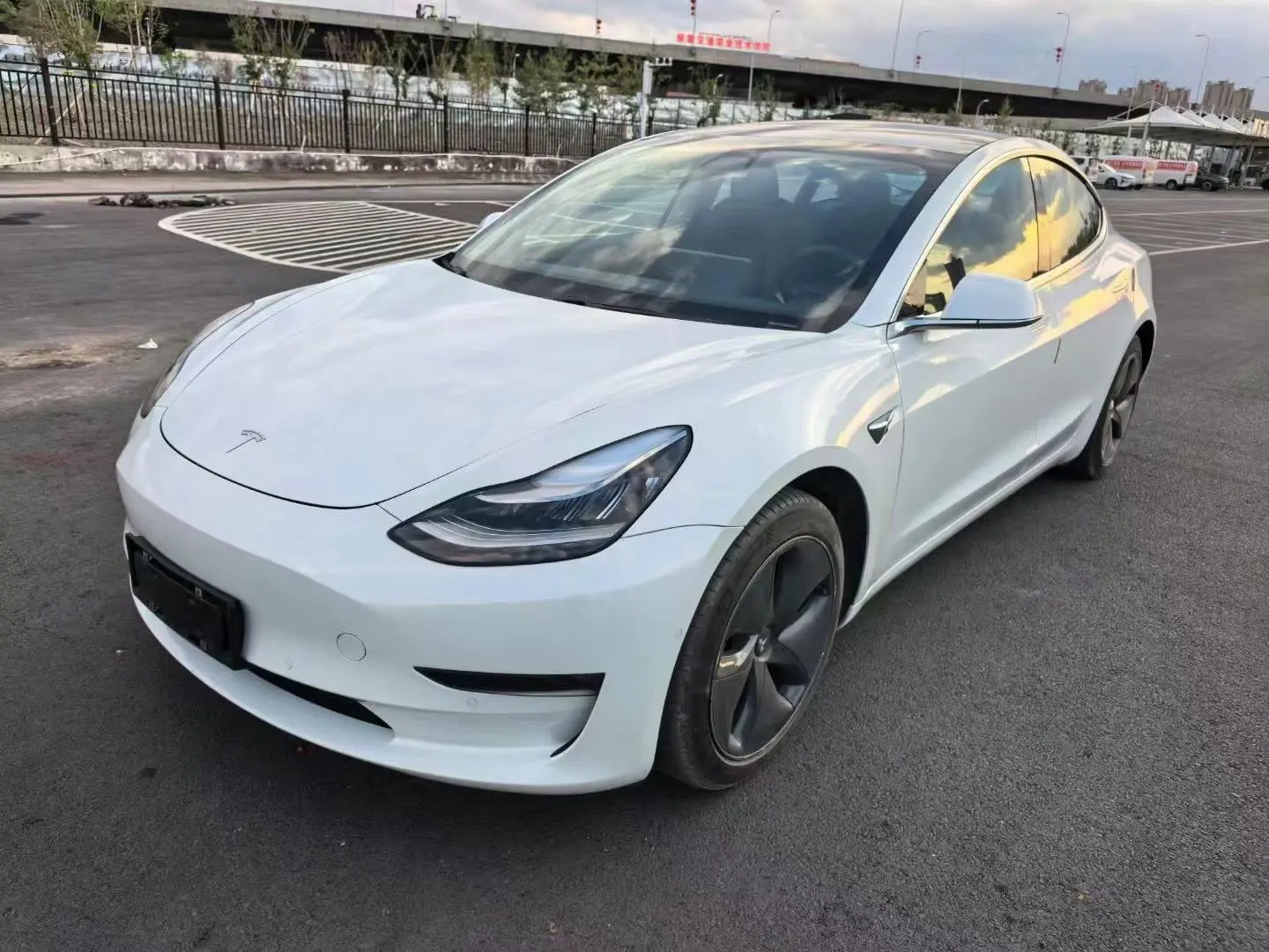 Tesla Model 3  из Китая