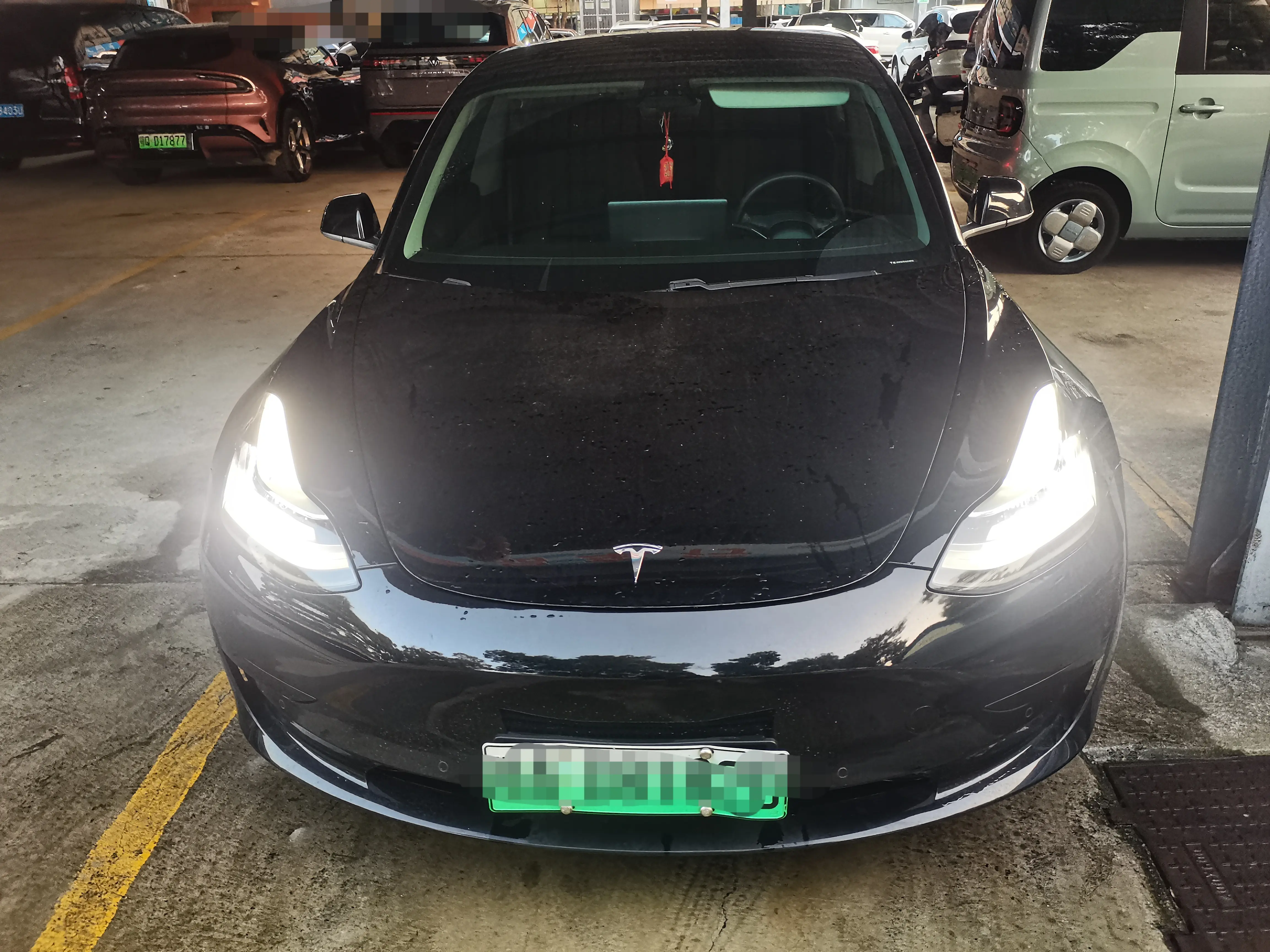 Tesla Model 3  из Китая