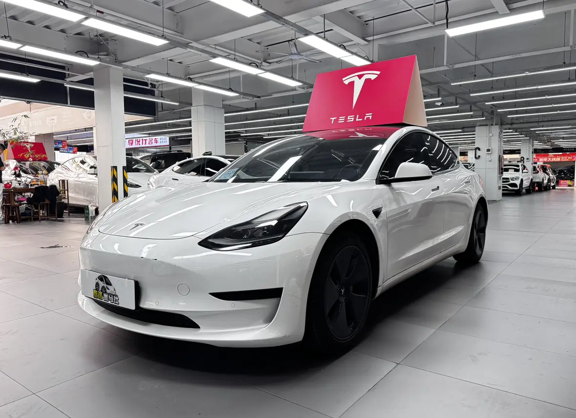 Tesla Model 3  из Китая