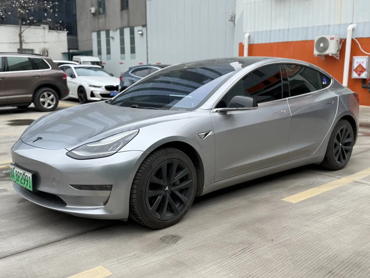Tesla Model 3  из Китая