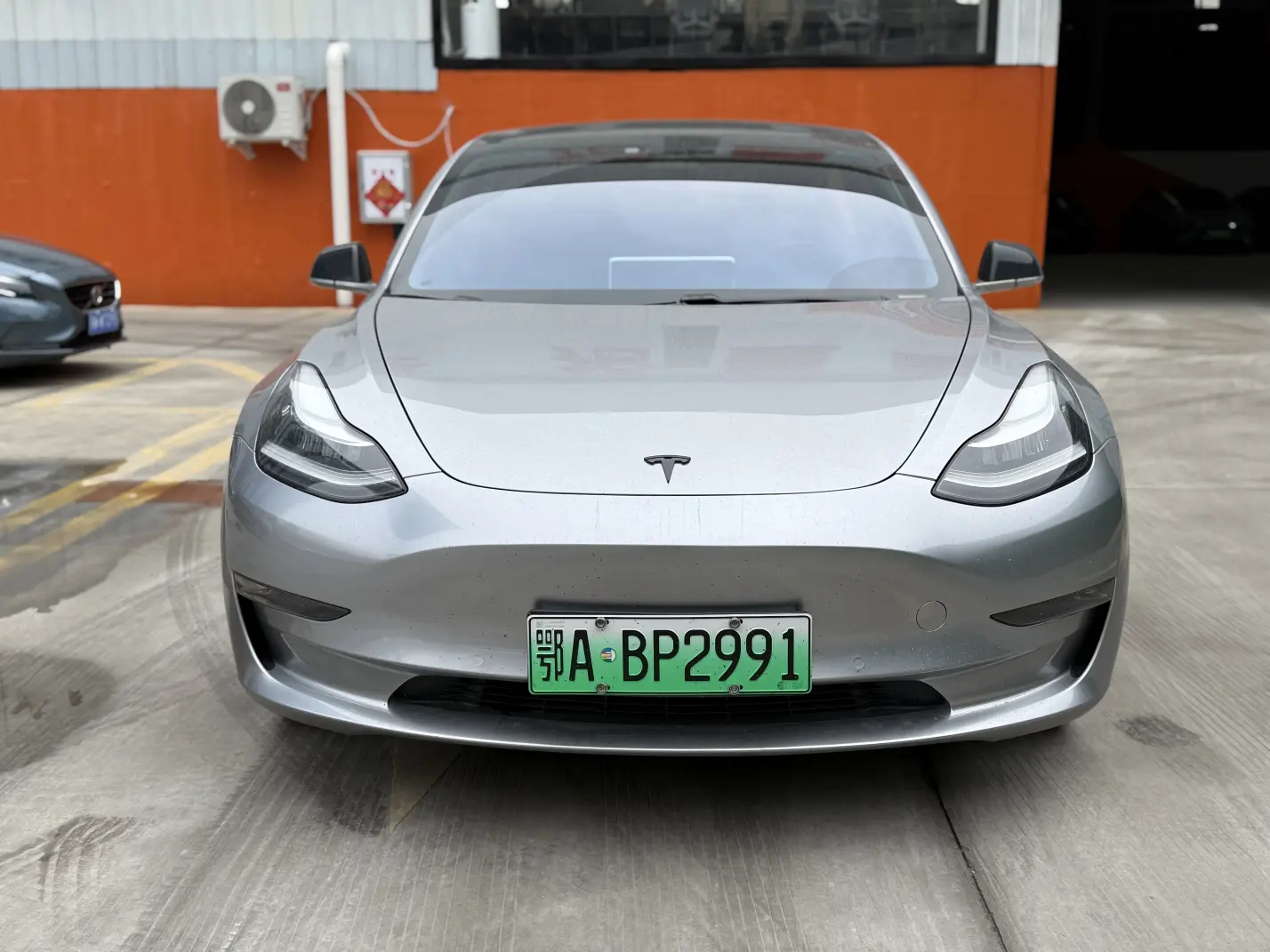 Tesla Model 3  из Китая