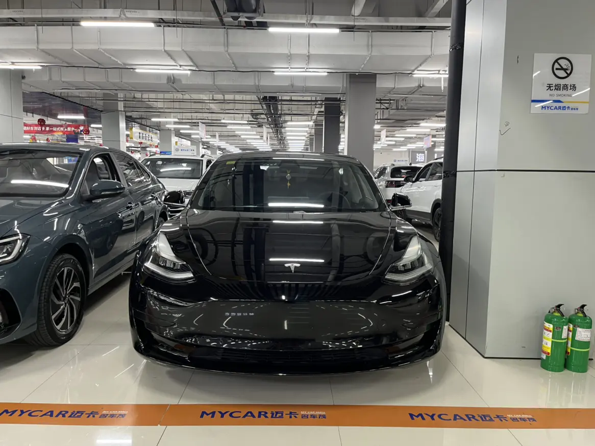 Tesla Model 3  из Китая