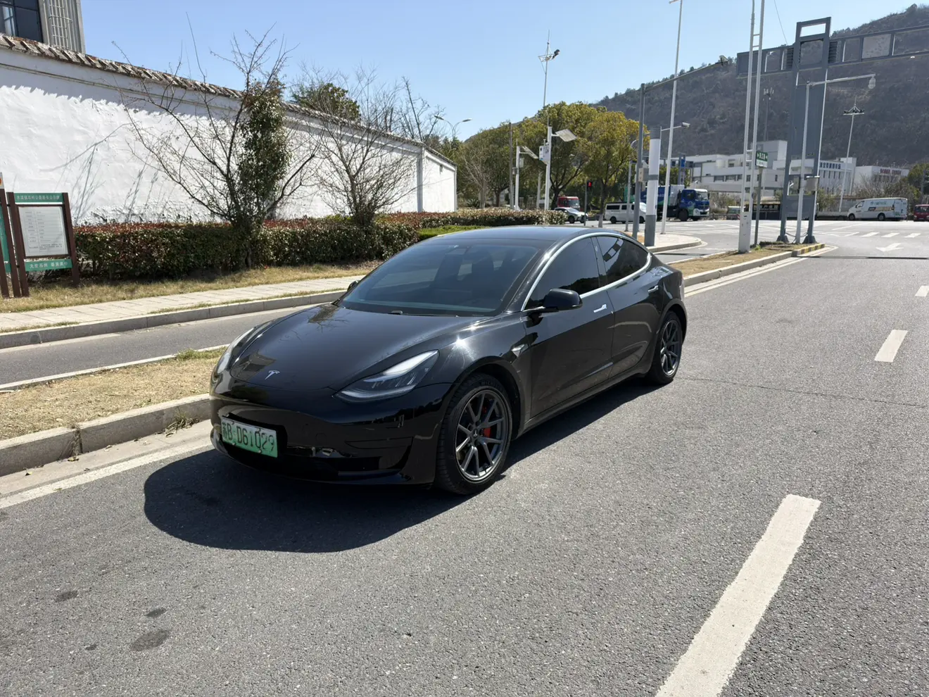 Tesla Model 3  из Китая