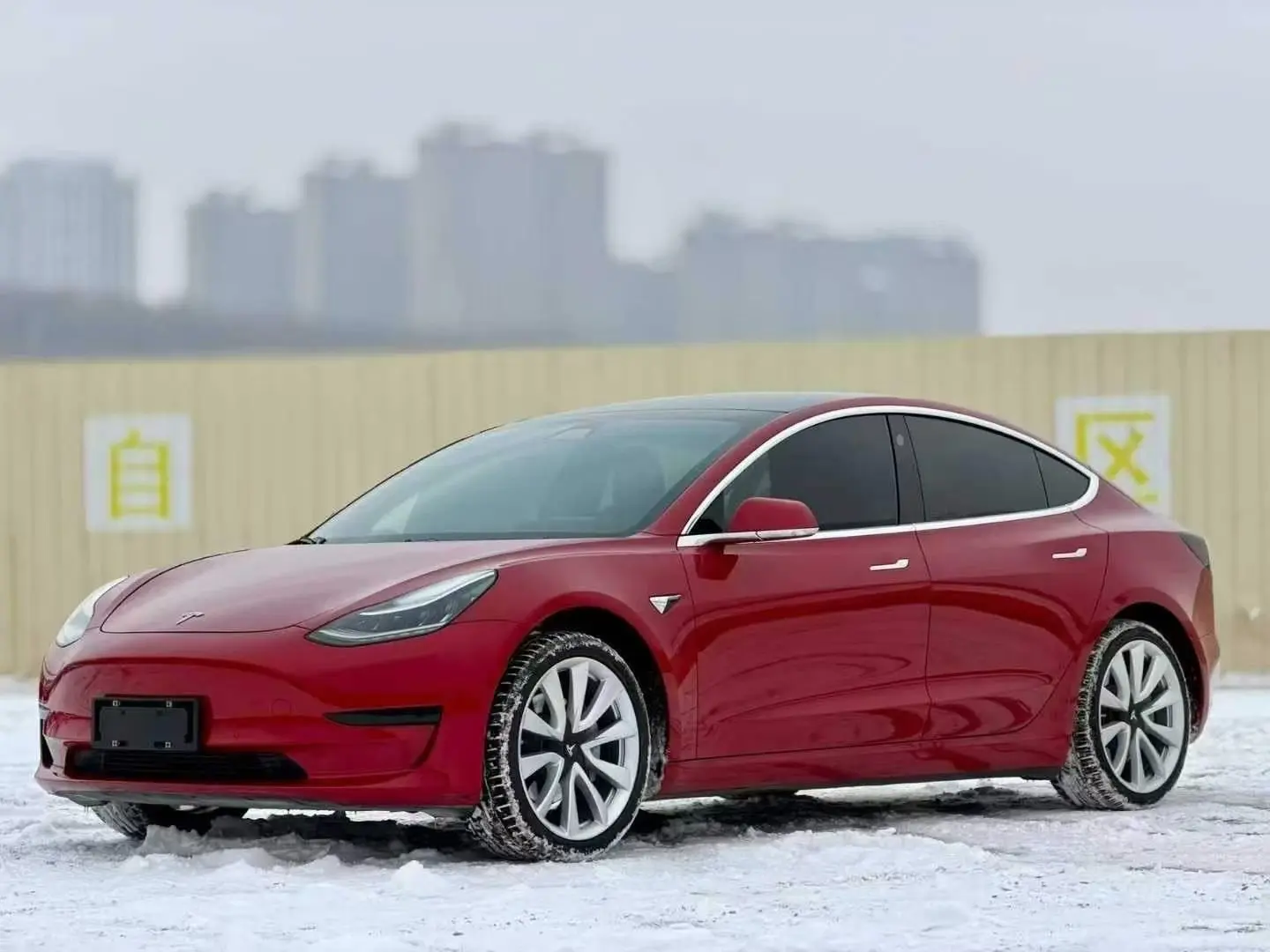 Tesla Model 3  из Китая