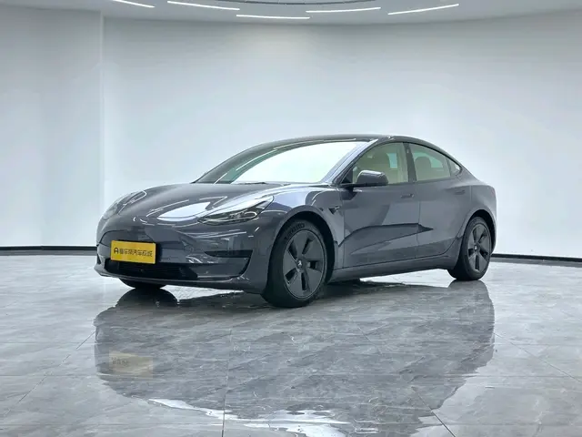 Tesla Model 3  из Китая
