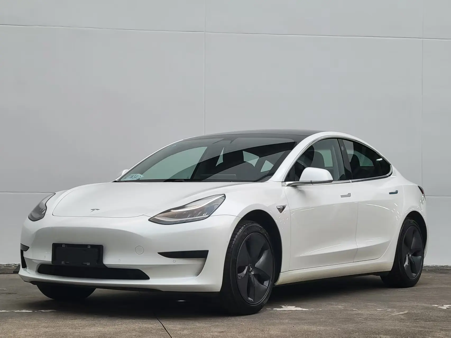 Tesla Model 3  из Китая