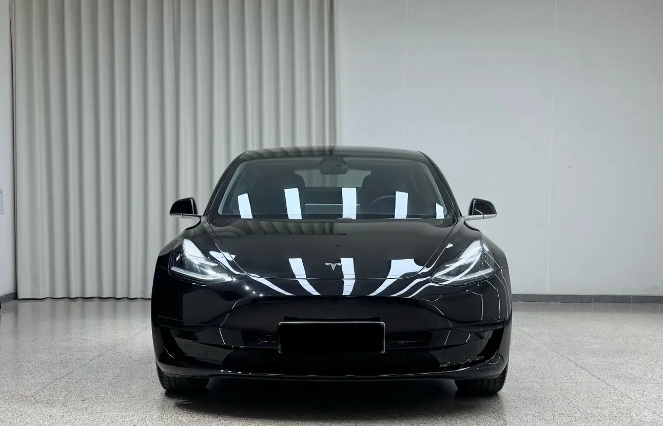 Tesla Model 3  из Китая