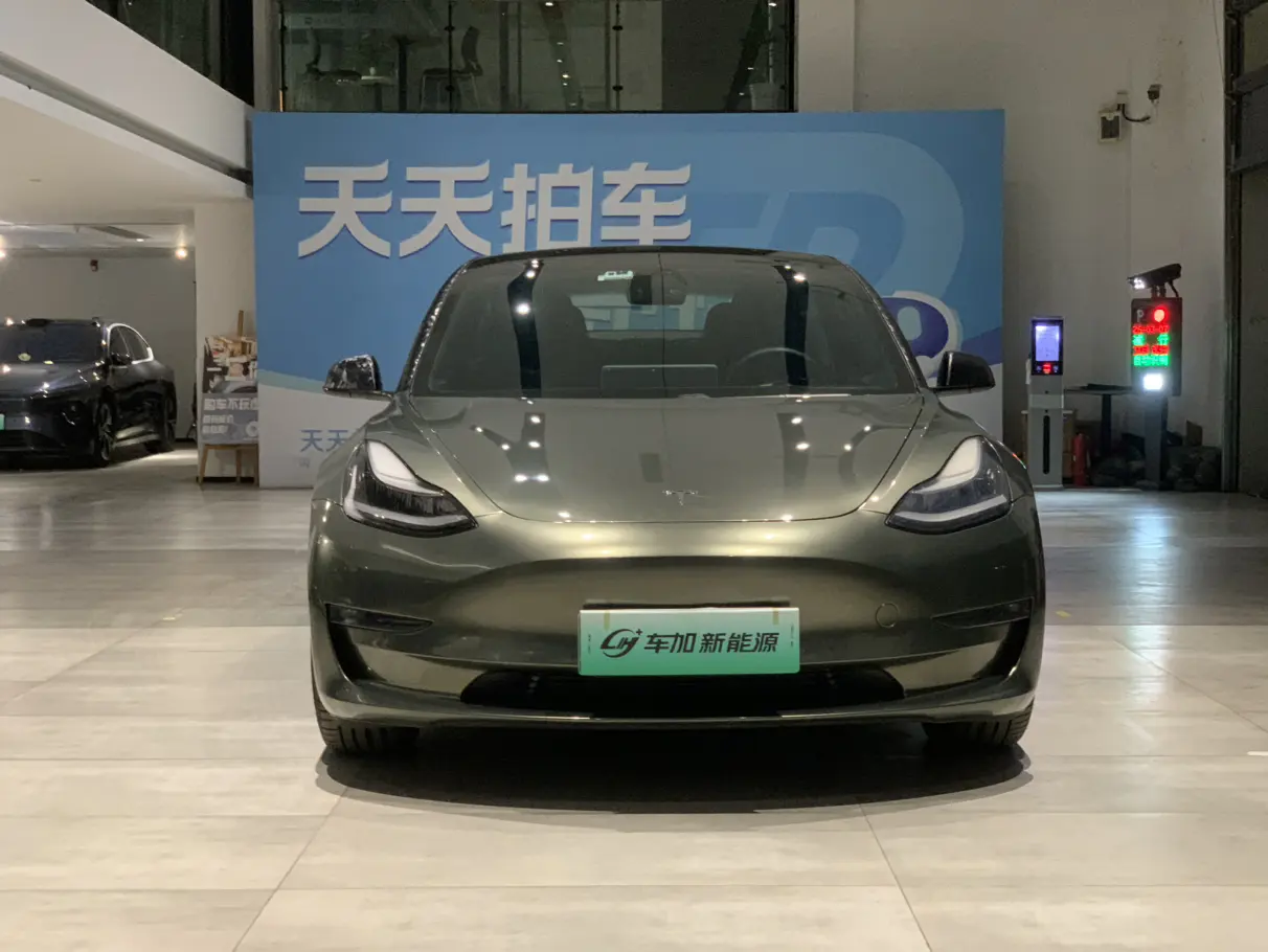 Tesla Model 3  из Китая