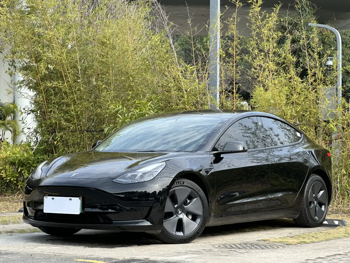 Tesla Model 3  из Китая