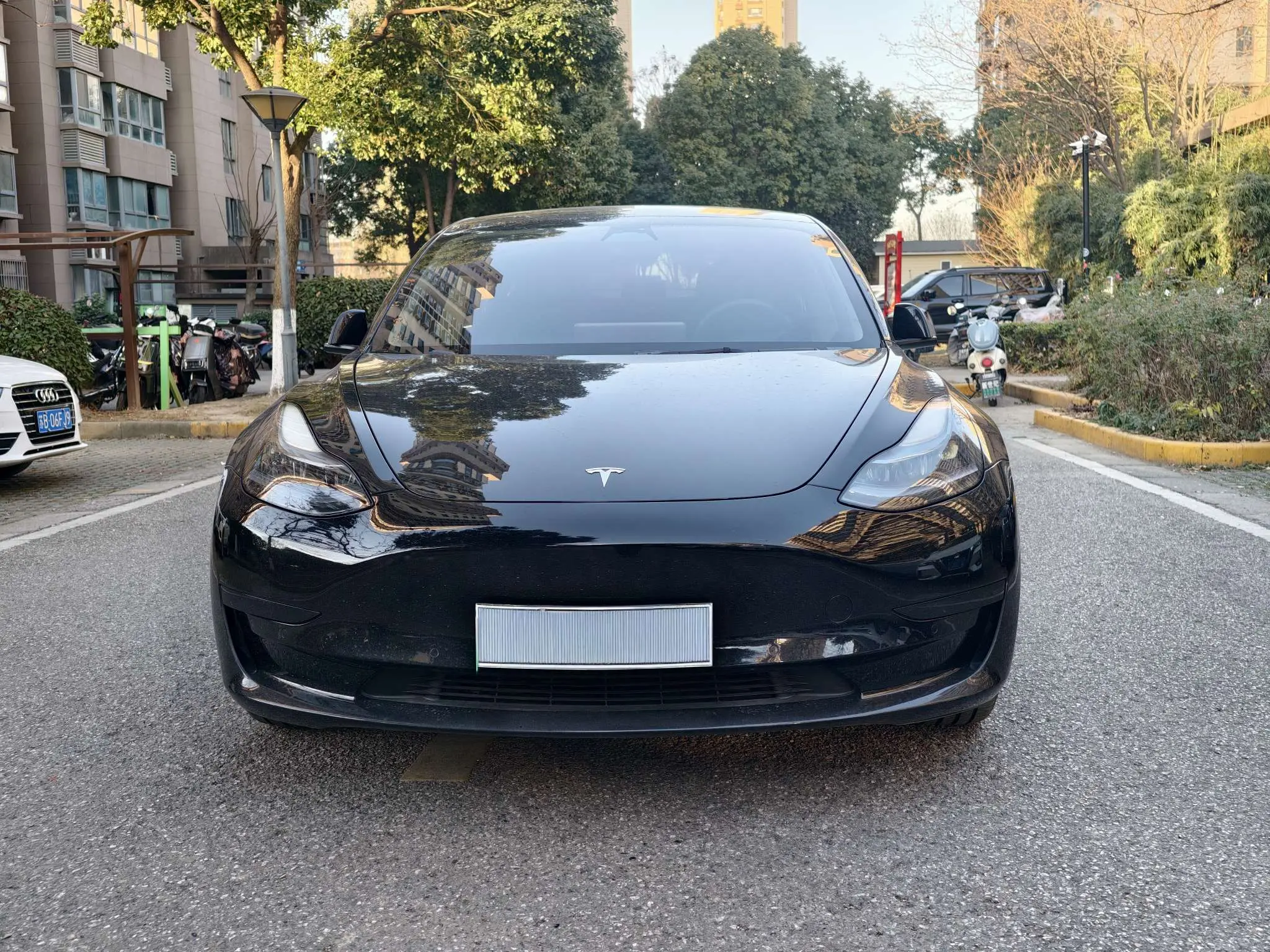 Tesla Model 3  из Китая