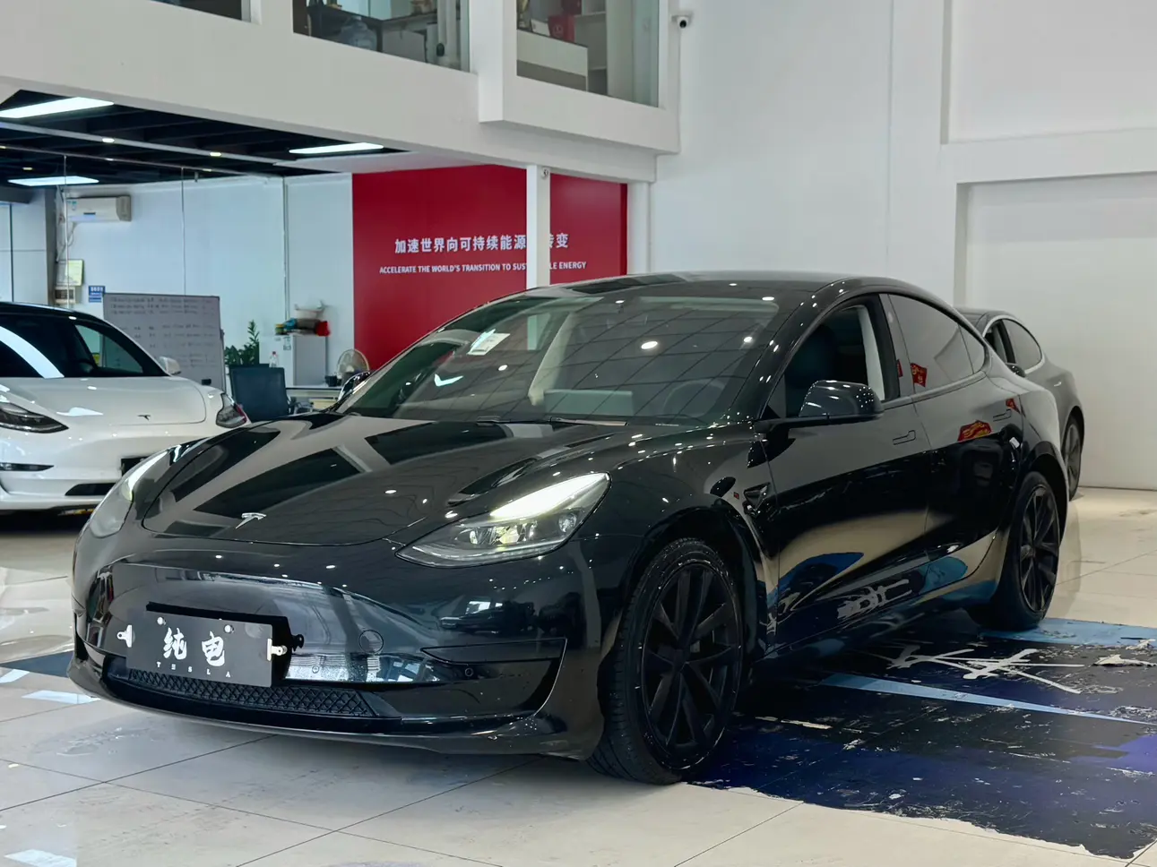 Tesla Model 3  из Китая