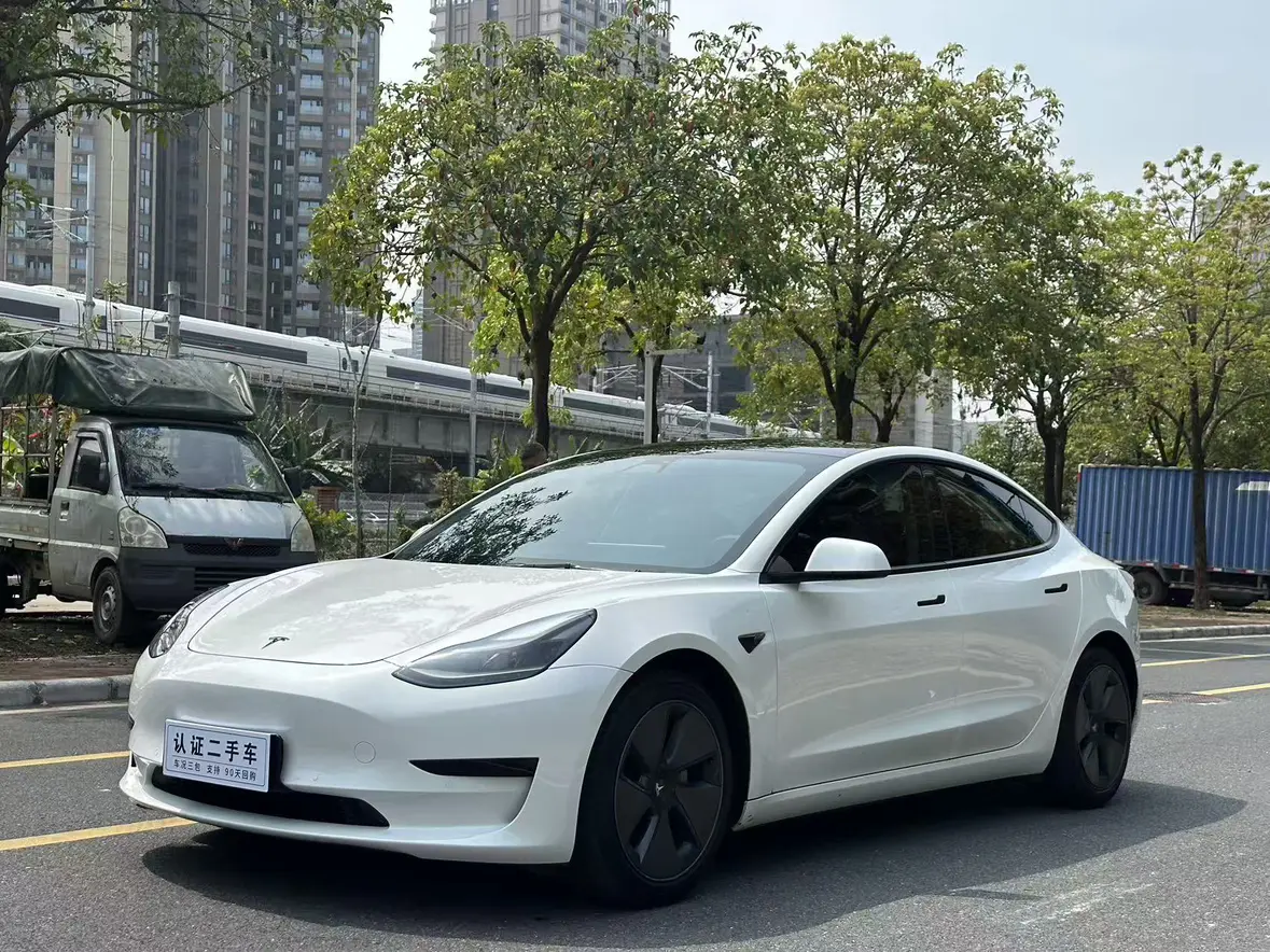 Tesla Model 3  из Китая