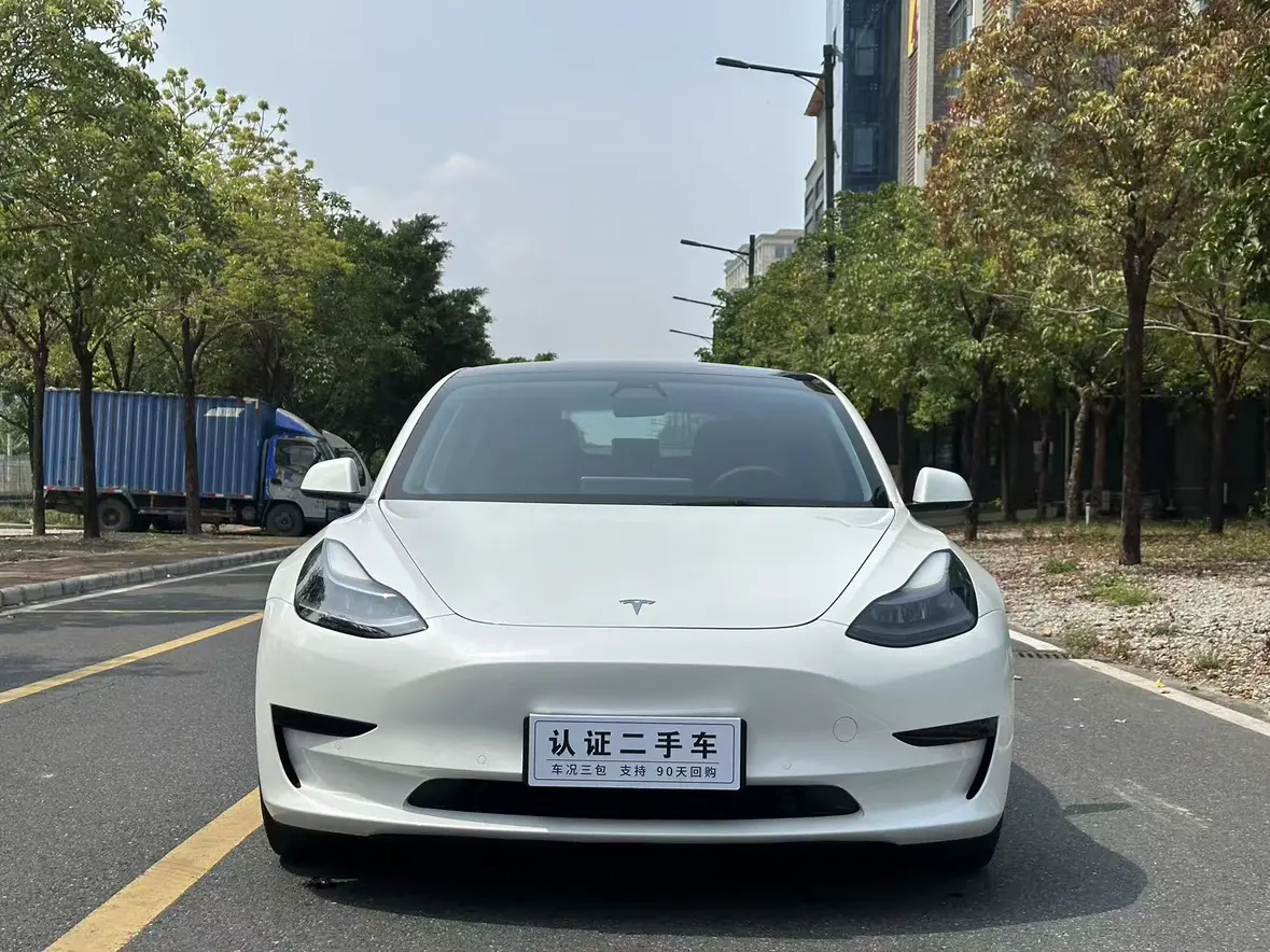 Tesla Model 3  из Китая