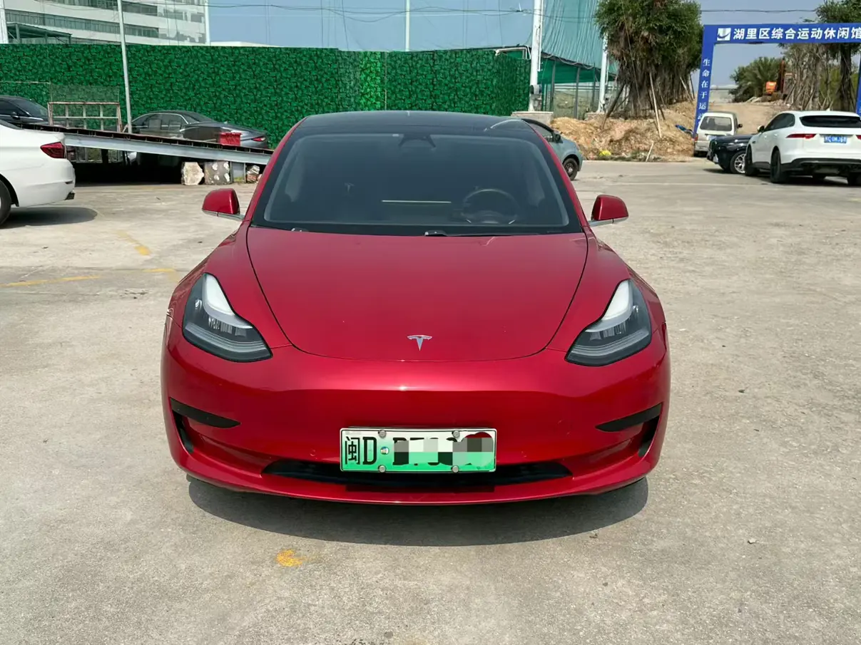 Tesla Model 3  из Китая