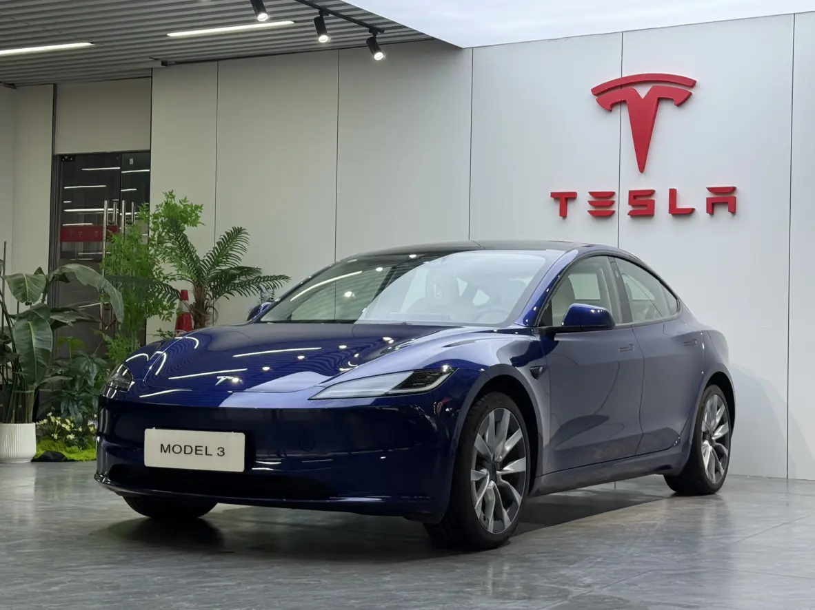 Tesla Model 3  из Китая