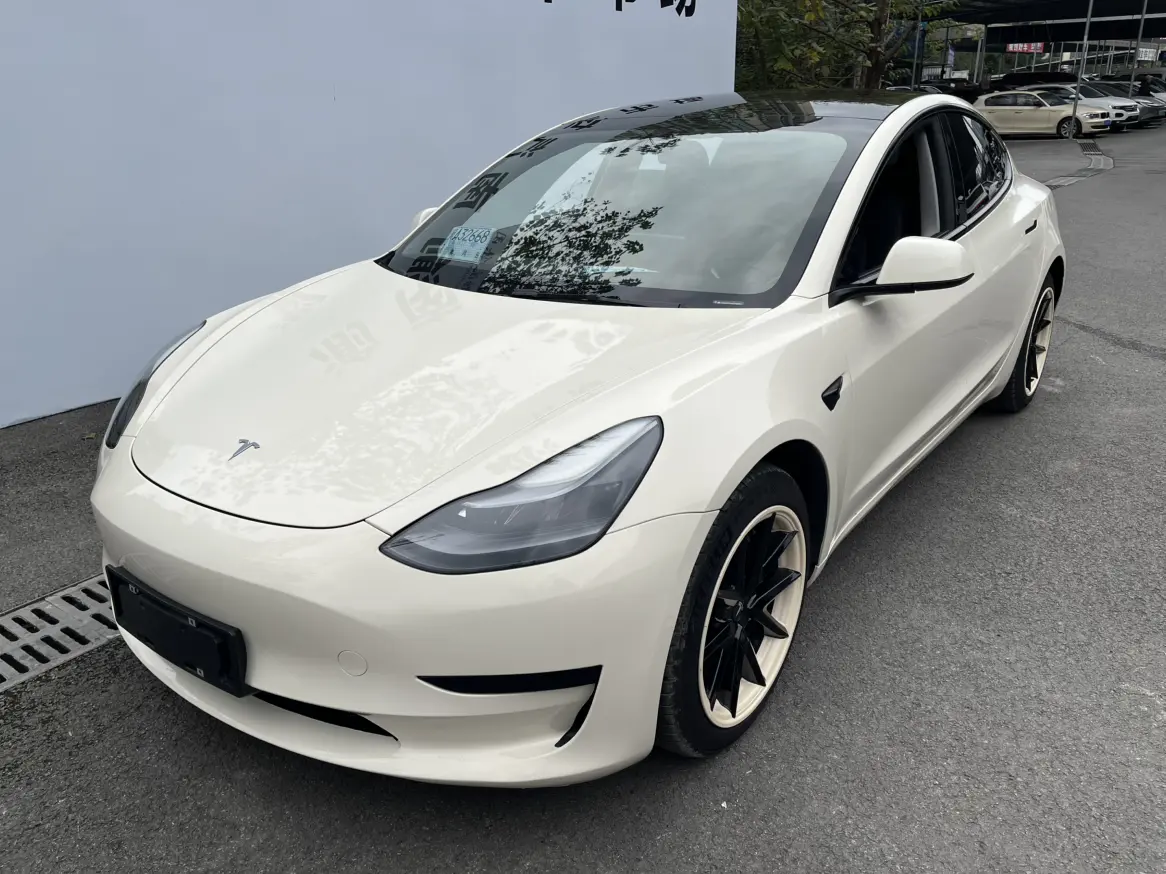 Tesla Model 3  из Китая