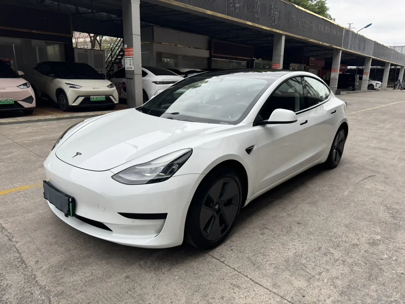 Tesla Model 3  из Китая
