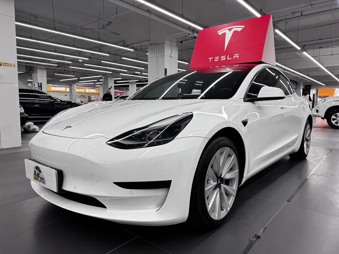 Tesla Model 3  из Китая