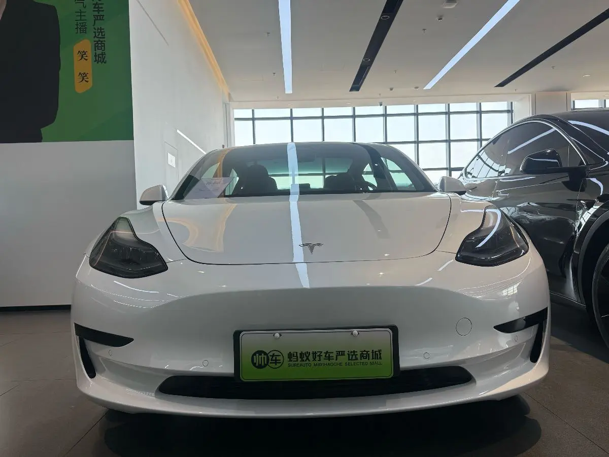Tesla Model 3  из Китая