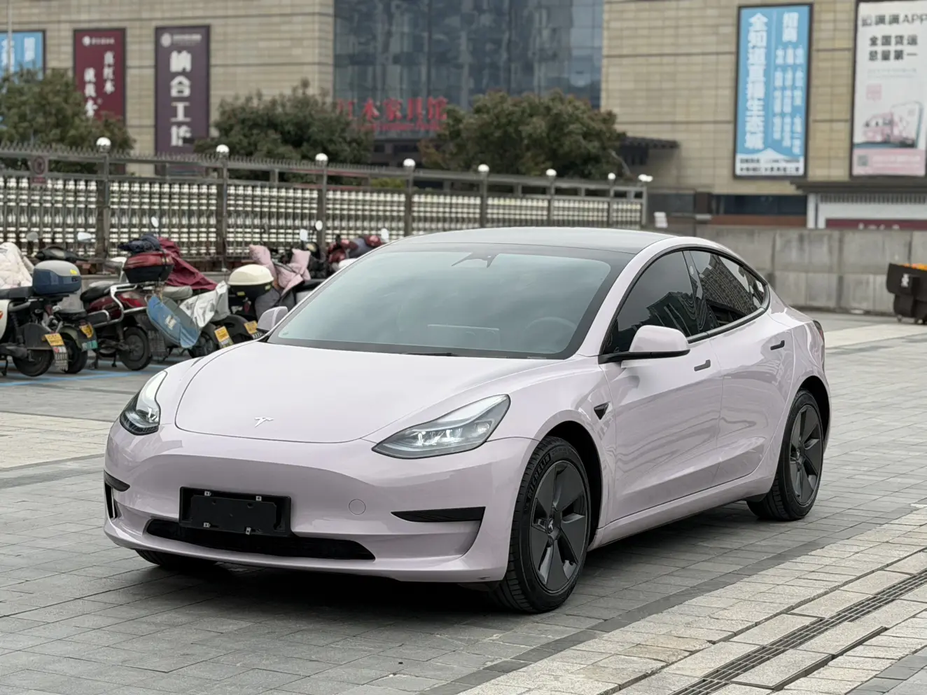 Tesla Model 3  из Китая