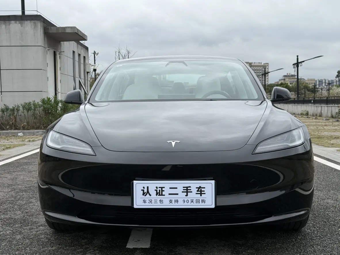 Tesla Model 3  из Китая