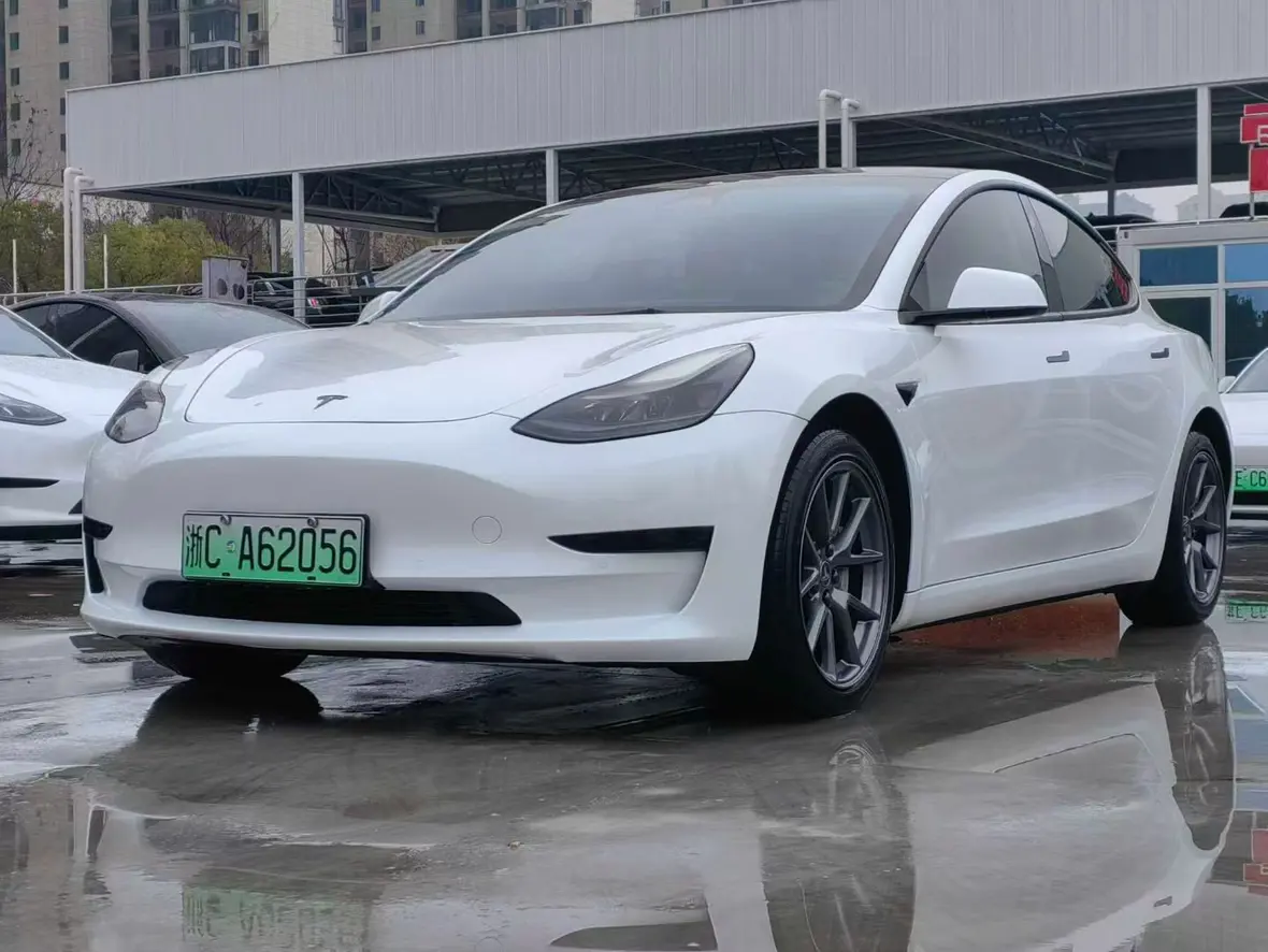 Tesla Model 3  из Китая