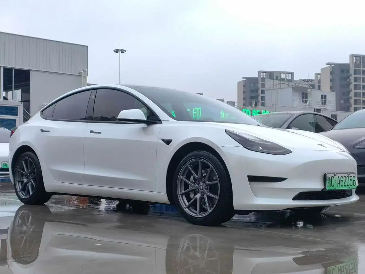 Tesla Model 3  из Китая