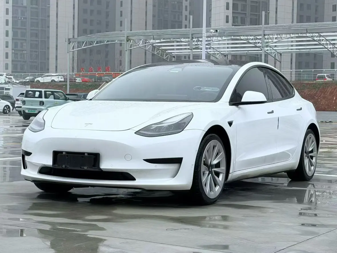 Tesla Model 3  из Китая