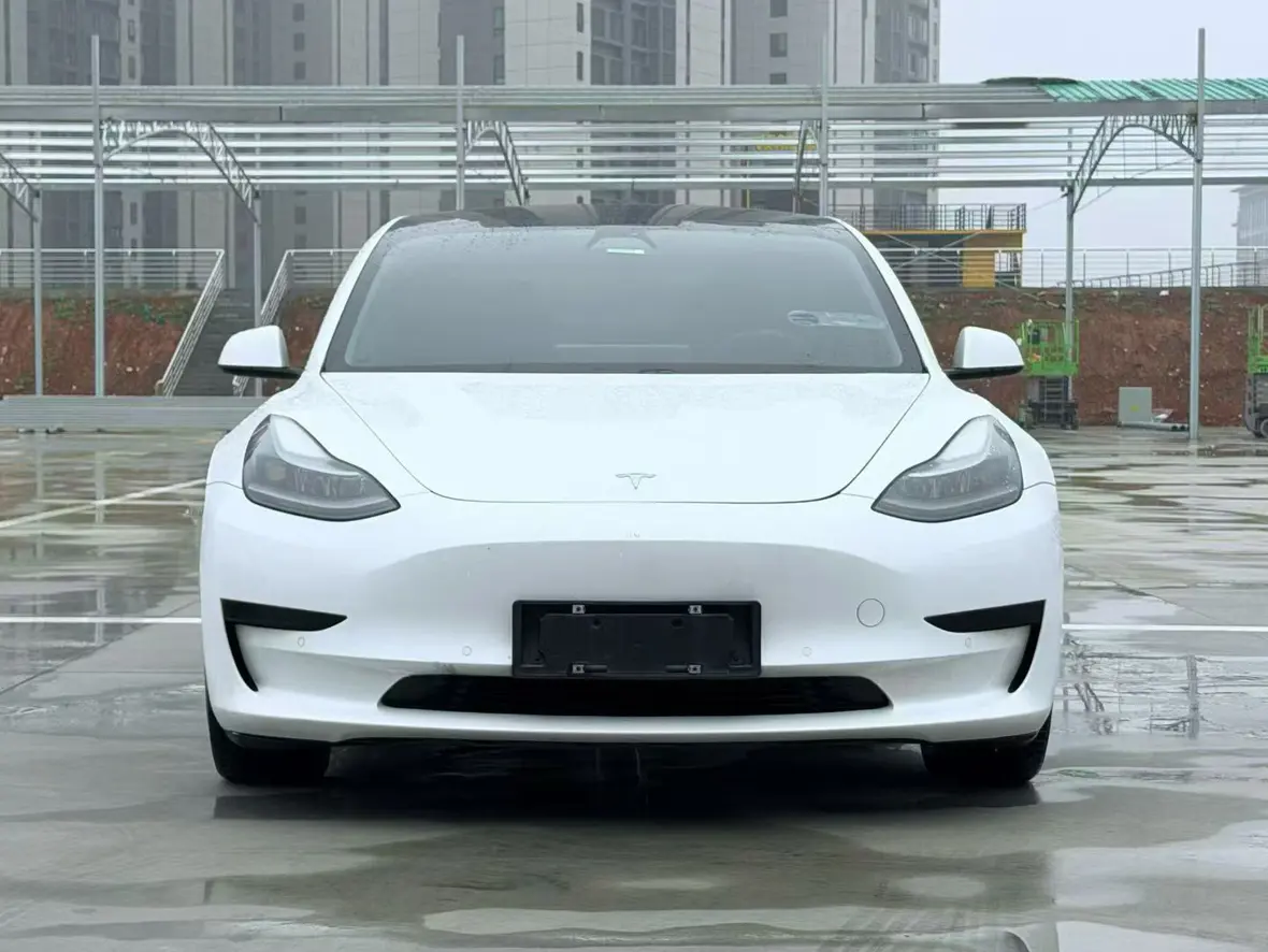 Tesla Model 3  из Китая