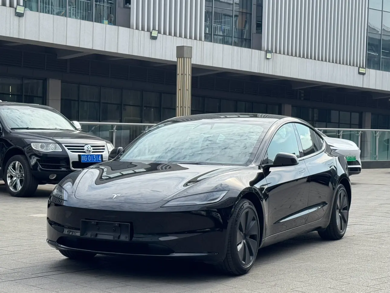 Tesla Model 3  из Китая